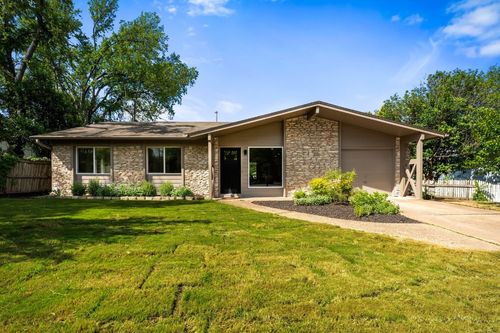 3005 Susquehanna Ln, Austin, TX, 78723-2313 | Card Image