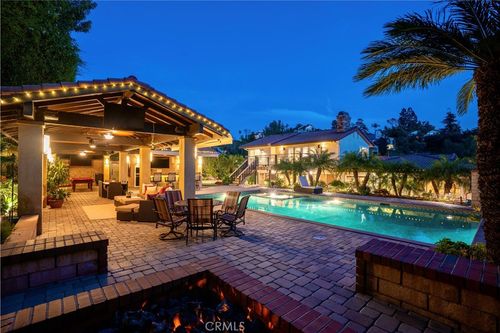 19151 Fowler Ave, Santa Ana, CA, 92705-1216 | Card Image