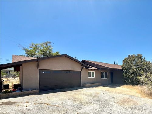 7316 Hanford Ave, Yucca Valley, CA, 92284-6035 | Card Image