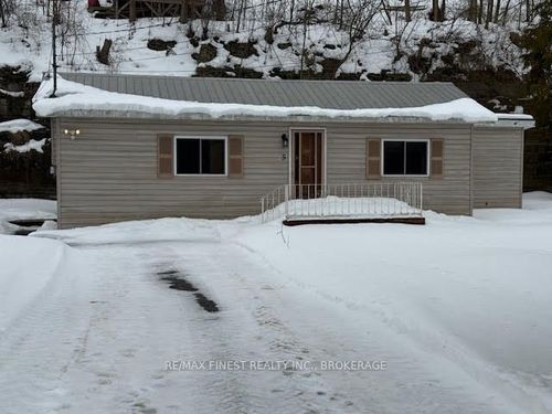 5 Pine Point Ave, Kingston, ON, K7L4V1 | Card Image