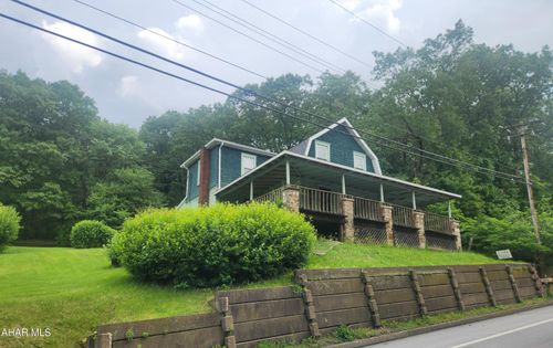 949 Frankstown Rd, Altoona, PA, 16601-6810 | Card Image