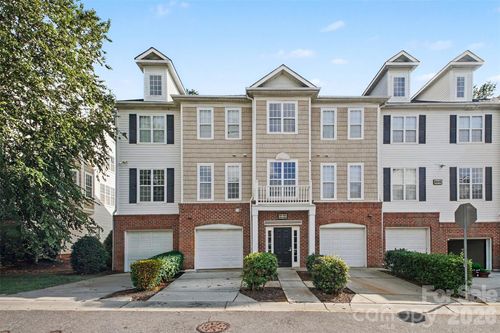 6858 Park Place Drive, Charlotte, NC, 28262 | Card Image