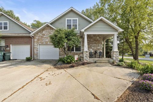 371 Cottage View Ter, Valparaiso, IN, 46383-6972 | Card Image