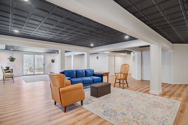 10 Edna Ct, House other with 4 bedrooms, 5 bathrooms and 10 parking in Brookfield CT | Image 35