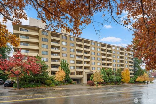 apt-203-4545 Sand Point Way Ne, Seattle, WA, 98105-3947 | Card Image