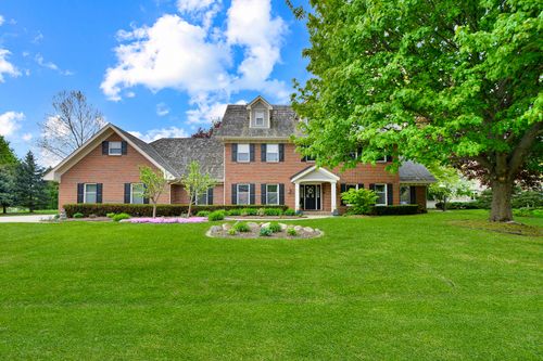 199 Peregrine Ln, Hawthorn Woods, IL, 60047-7564 | Card Image