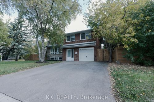 249 Tampico Rd, Richmond Hill, ON, L4C4R8 | Card Image