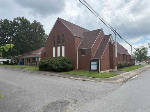 3802 N Olive St, North Little Rock, AR, 72116-8748 | Card Image