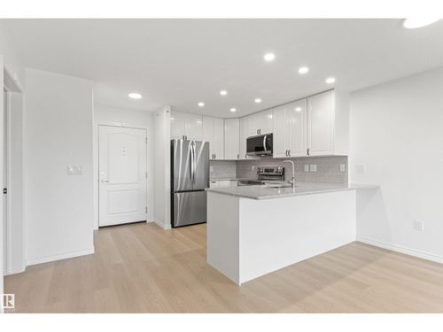 406-8942 156 St Nw, Edmonton, AB, T5R5Z5 | Card Image