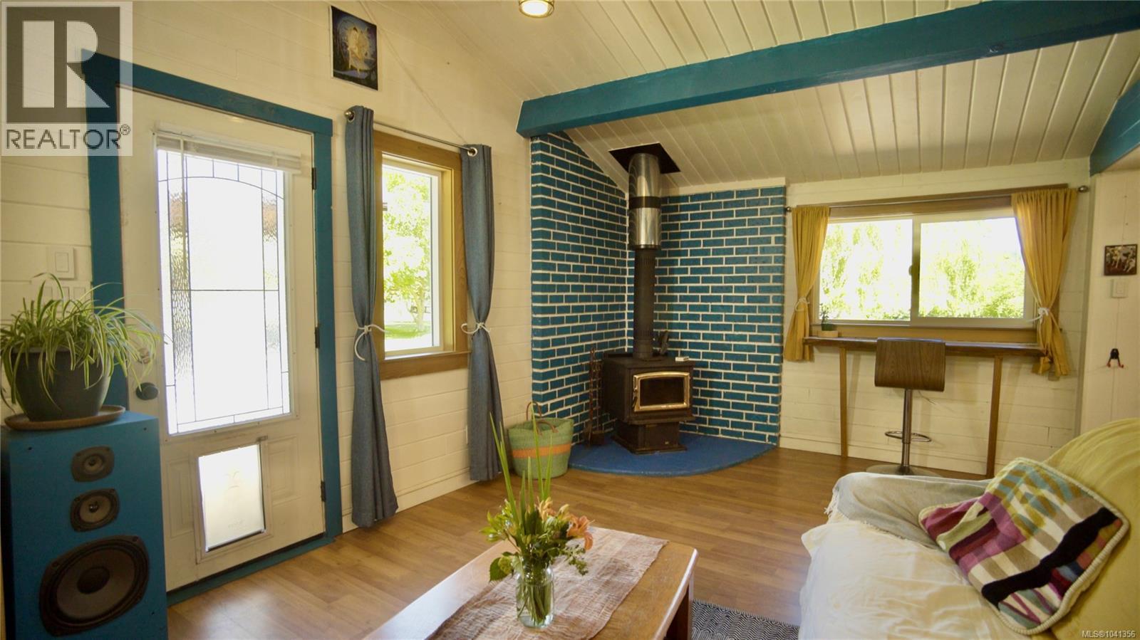 Residential in Cortes Island 3