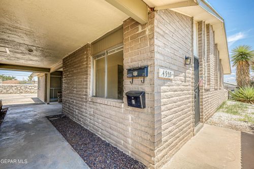 b-4555 Sun Valley Dr, El Paso, TX, 79924-2505 | Card Image