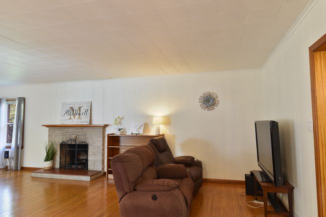 5 S Dixie Ln, House other with 3 bedrooms, 2 bathrooms and 2 parking in Pontiac IL | Image 7
