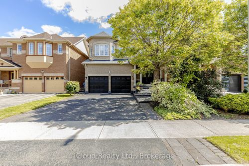 {{alt}} | Card Image