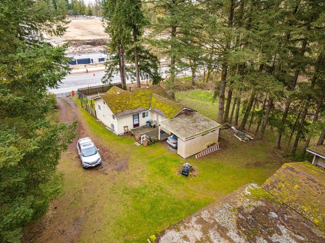 3381 208 St, House other with 3 bedrooms, 2 bathrooms and 9 parking in Langley BC | Image 16
