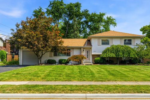 1814 Millwood Dr, Upper Arlington, OH, 43221-1414 | Card Image