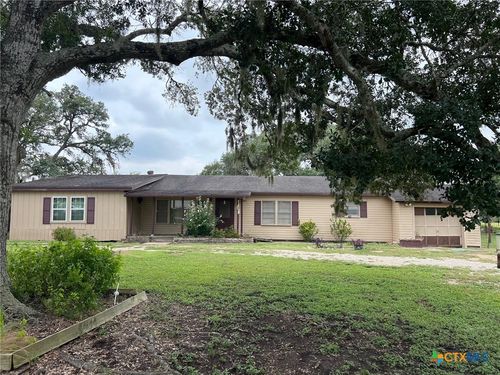22376 Fm 530, Hallettsville, TX, 77964-4767 | Card Image