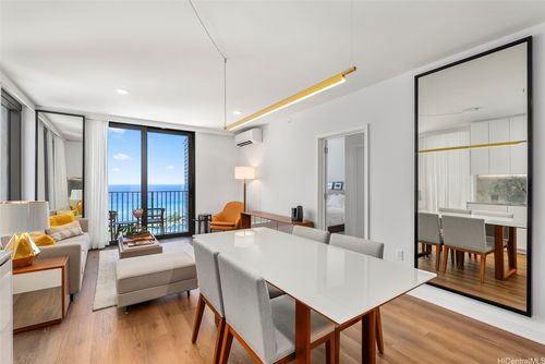 3102-987 Queen St, Honolulu, HI, 96814-2190 | Card Image