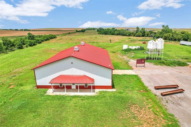 23003 N Frontage Rd, Home with 0 bedrooms, 0 bathrooms and null parking in Clinton OK | Image 26