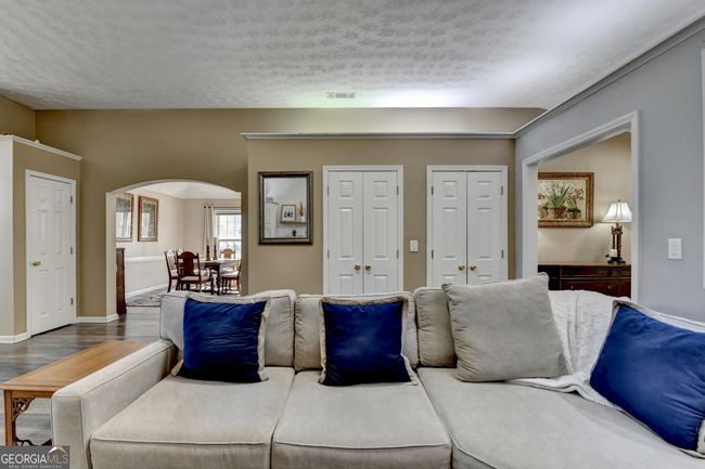 305 Morning Glen Dr, House other with 4 bedrooms, 2 bathrooms and 2 parking in Suwanee GA | Image 12