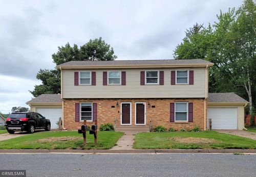b-519 8th St N, Hudson, WI, 54016-1140 | Card Image