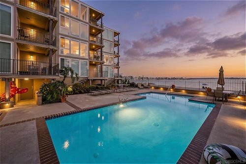 unit-6-1221 Parker Pl, San Diego, CA, 92109-5244 | Card Image