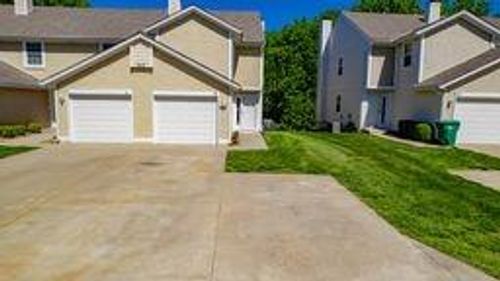 c-4612 Ne Whispering Winds Dr, Lees Summit, MO, 64064-1781 | Card Image