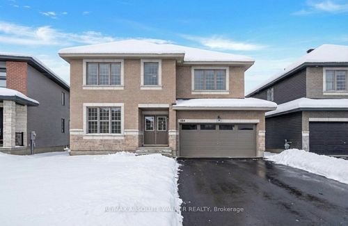 584 Paakanaak Ave, Gloucester, ON, K1X0J6 | Card Image