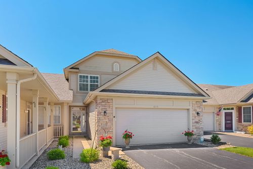 1245 Auburn Meadow Ln, Schererville, IN, 46375 | Card Image