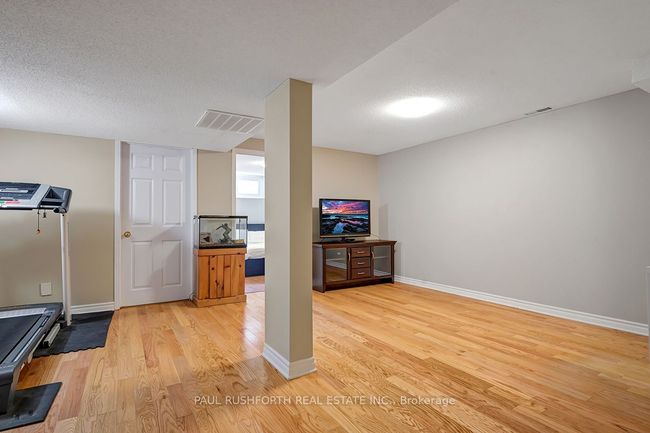4587 Ogilvie Walk Cres, House attached with 3 bedrooms, 3 bathrooms and 2 parking in Gloucester ON | Image 21