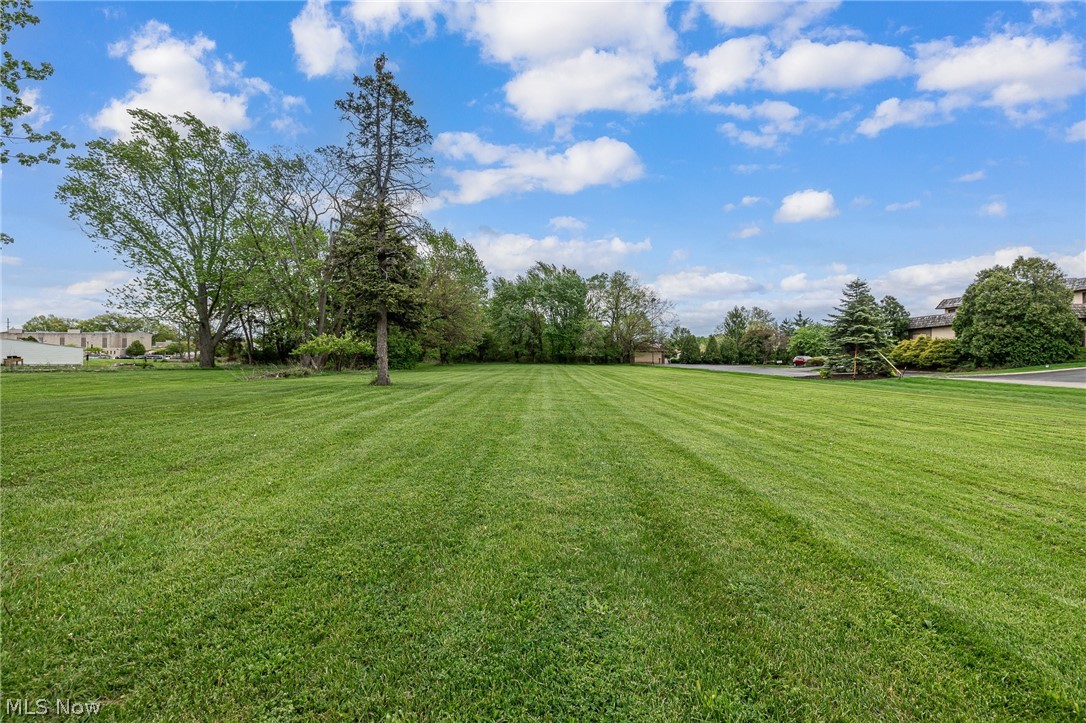 Land in Middleburg Heights 2