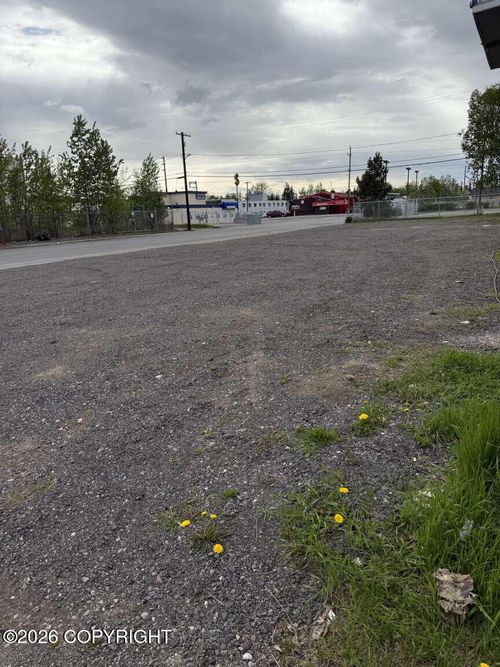 1342 Hyder St, Anchorage, AK, 99501-4636 | Card Image
