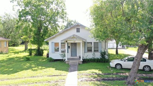 1704 N Goldman St, Victoria, TX, 77901-5330 | Card Image