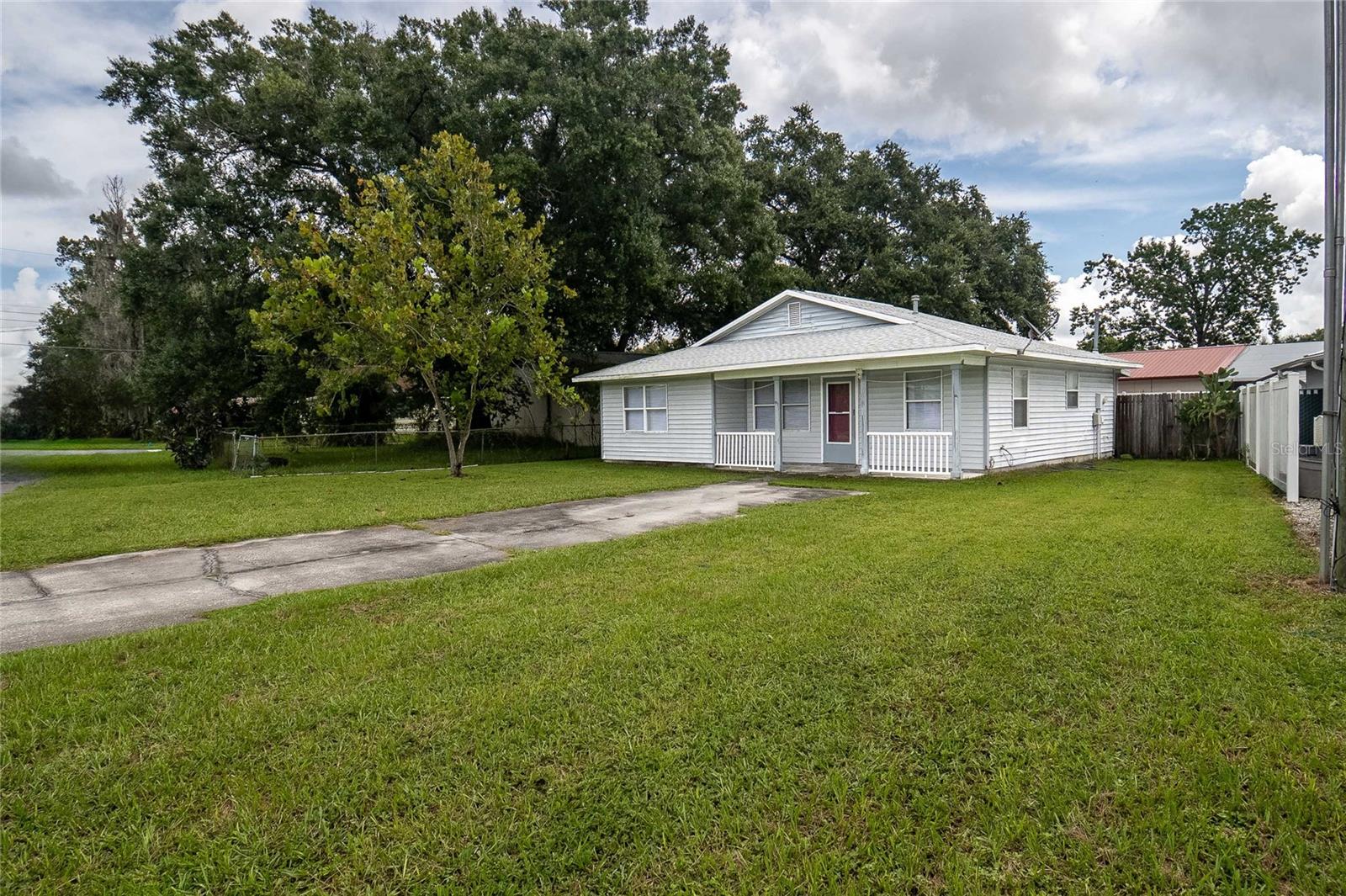 Pinewood Ave, Lakeland, FL 33815