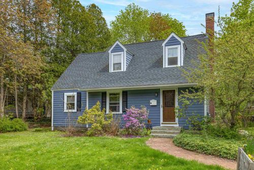 26 Edgewood Rd, Durham, NH, 03824-1932 | Card Image