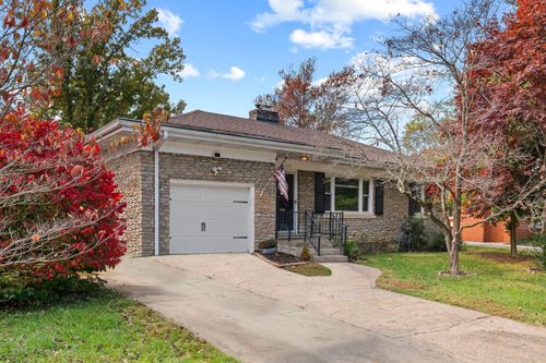 574 Sheridan Dr, Lexington, KY, 40503-1724 | Card Image