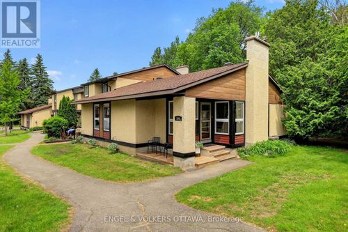 6-164 Mcclintock Way, Kanata, ON, K2L2A4 | Card Image
