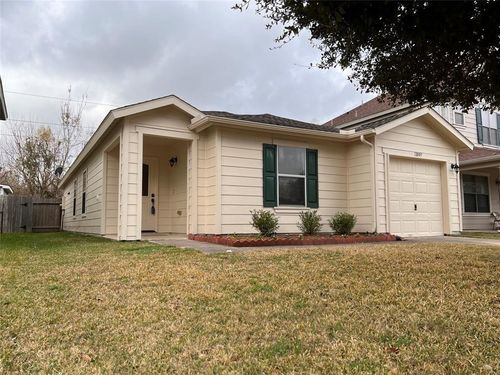 12007 Madison Oak St, Houston, TX, 77038-2690 | Card Image