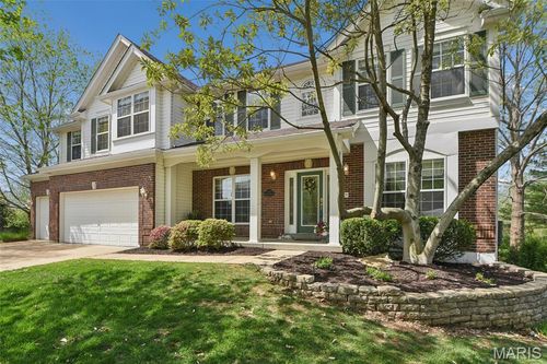 1131 Wildhorse Meadows Dr, Chesterfield, MO, 63005-1349 | Card Image