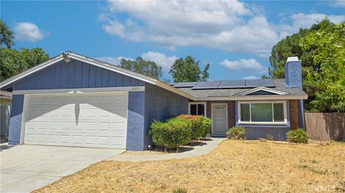 1025 Lightcap St, Lancaster, CA, 93535-2771 | Card Image