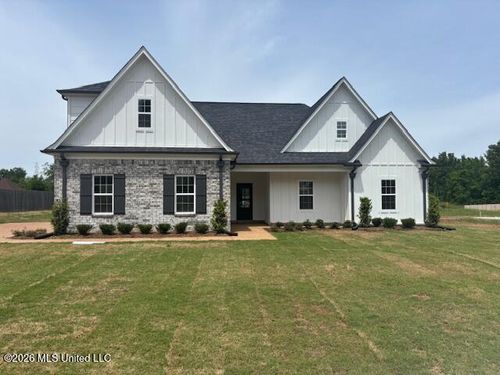 926 Buttermilk Dr, Nesbit, MS, 38651-7010 | Card Image