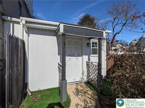rear-950 S 25th St, Easton, PA, 18042-6009 | Card Image