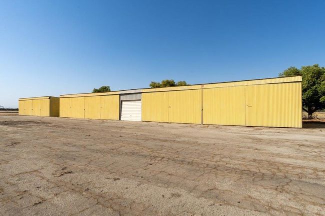 23500 Eckert Field Airport (1 Q1) Avenue 204, Home with 0 bedrooms, 0 bathrooms and null parking in Strathmore CA | Image 16