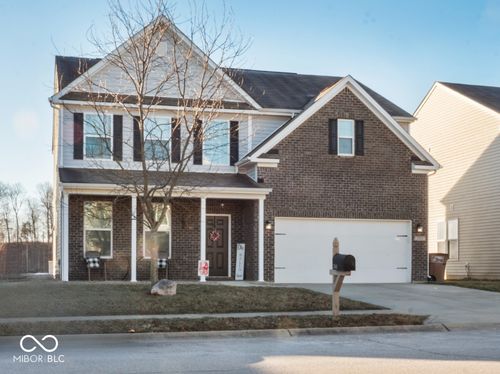 2041 Creek Bank Dr, Columbus, IN, 47201-1481 | Card Image