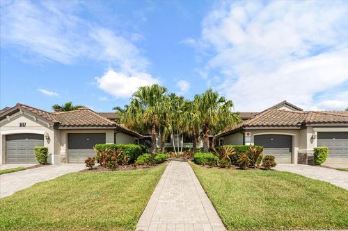 202-5557 Palmer Cir, LAKEWOOD RANCH, FL, 34211-2590 | Card Image