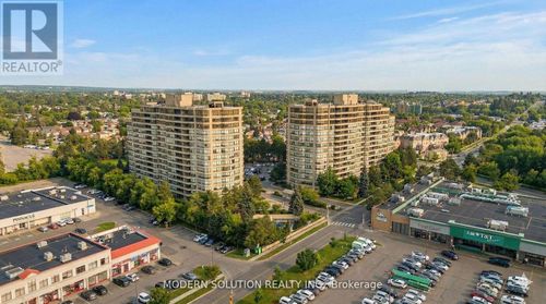 426-32 Clarissa Dr, Richmond Hill, ON, L4C9R7 | Card Image