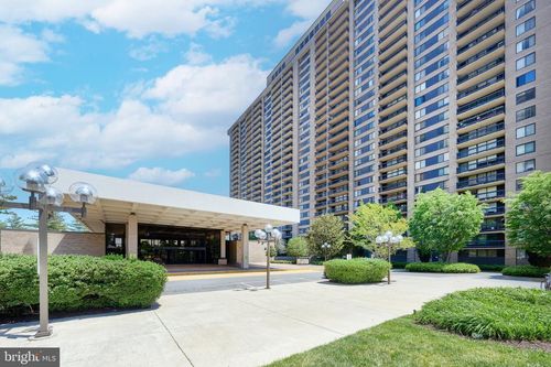 2102s-3705 S George Mason Dr, FALLS CHURCH, VA, 22041 | Card Image
