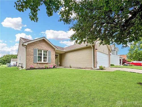 943 Pheasant Run Dr, Trenton, OH, 45067-9580 | Card Image