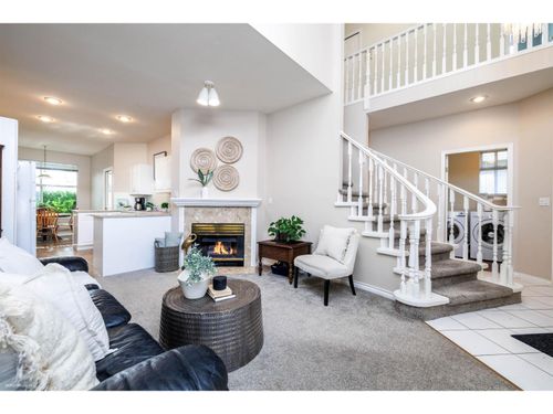 13-6211 Boundary Dr W, Surrey, BC, V3X3G7 | Card Image