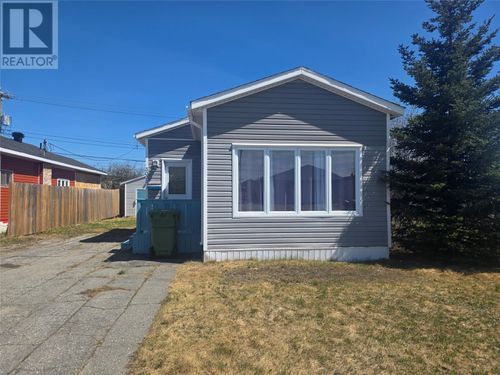 3039 Walsh River Rd, Labrador City, NL, A2V2S7 | Card Image