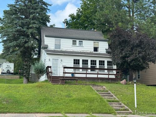 828 Cass Avenue, Kingsford, MI, 49802 | Card Image